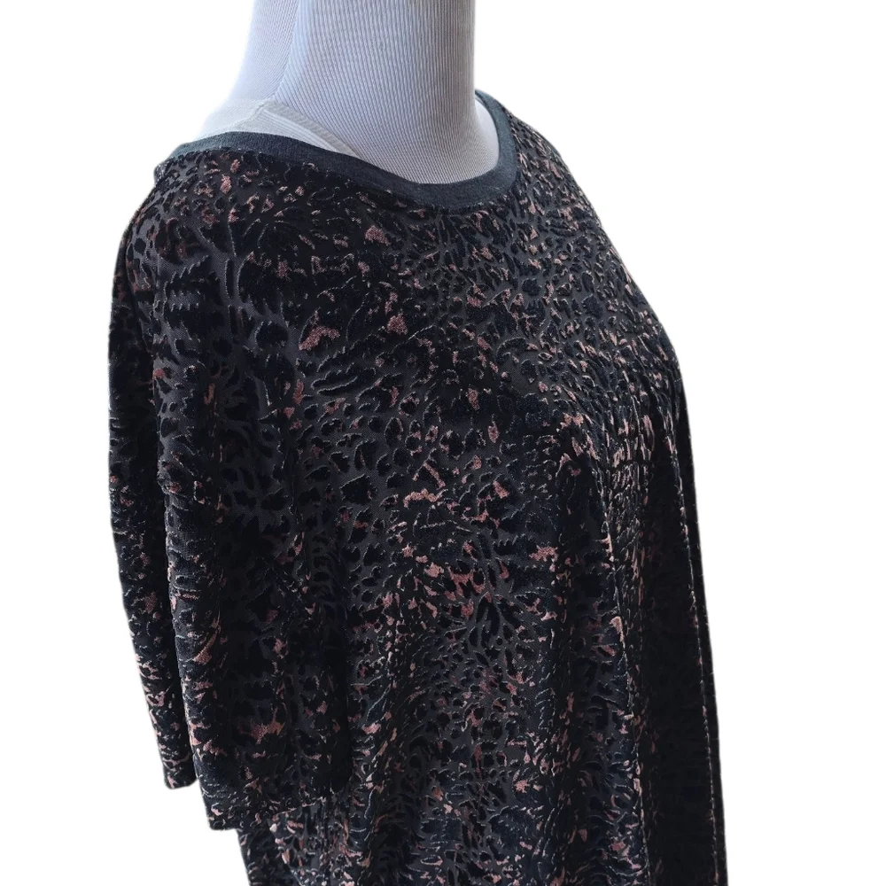 WE THE FREE Teddy Tee Semi Sheer Cheetah Brown Black Crushed Velvet Sz Medium